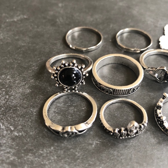 3$25⚡️boho stackable ring set - Picture 3 of 7
